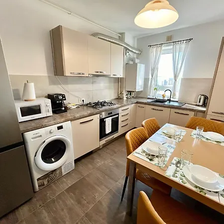 Luxury 3 With Fireplace And Parking
